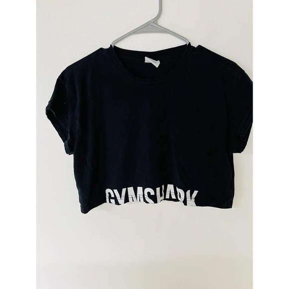 Gymshark Tops - Gymshark Black Cropped T-shirt